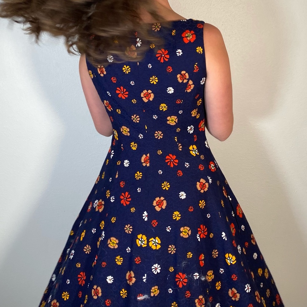 Vintage 80s Mod Floral Button Front Midi Dress - Picture 5 of 12